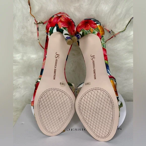 Jessica Simpson Women’s Taiga Floral Heeled Sandals - Picture 7 of 7